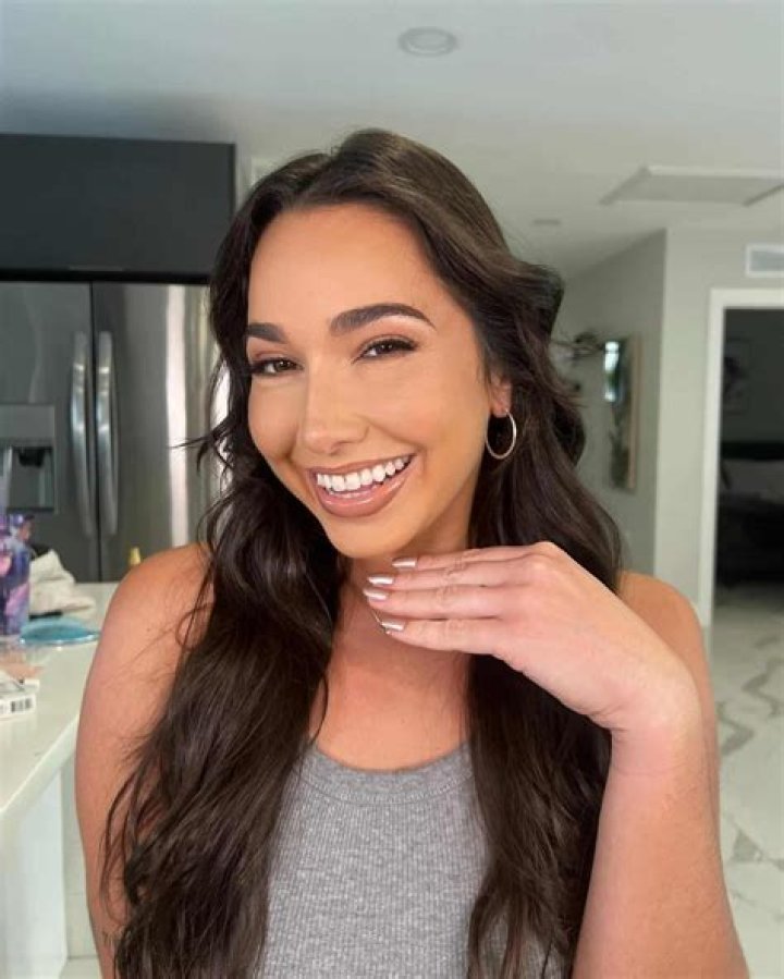 Karlee Grey (Instagram Star) Wiki, Bio, Age, Height, Weight, Boyfriend, Net Worth, Family, Facts