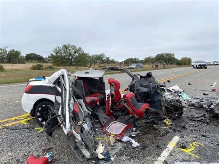 
Pedrie Wannenburg Wife Name And Children, Entire Family Was In A Texas Car Accident 